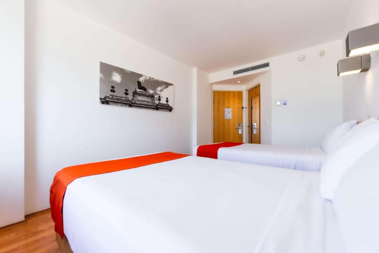 Sleep Inn Leon Antares Kültér fotó
