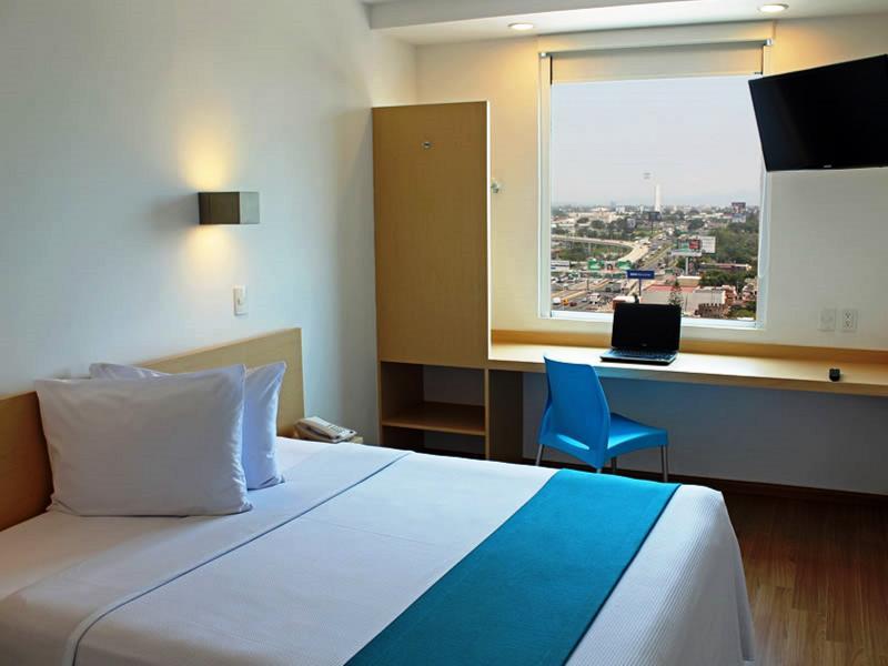 Sleep Inn Leon Antares Kültér fotó